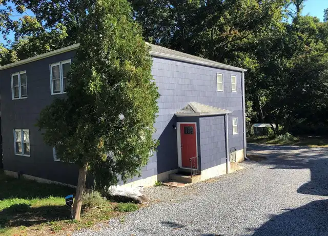 Property at 21 W Main St Unit B, Kings Park, NY, 11754, 2 beds, 1 bath, [object Object]