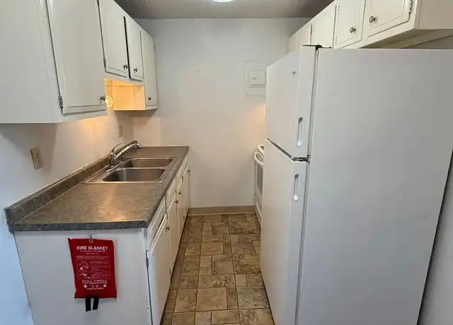 Property at 611 11th St NE Unit 2, Jamestown, ND, 58401, 2 beds, 1 bath, [object Object]