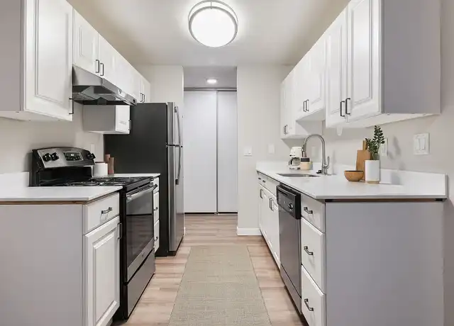 Property at Tanager Grove Apartments - 6214 S 153rd St, Tukwila, WA, 98188, 2 beds, 1 bath, [object Object]