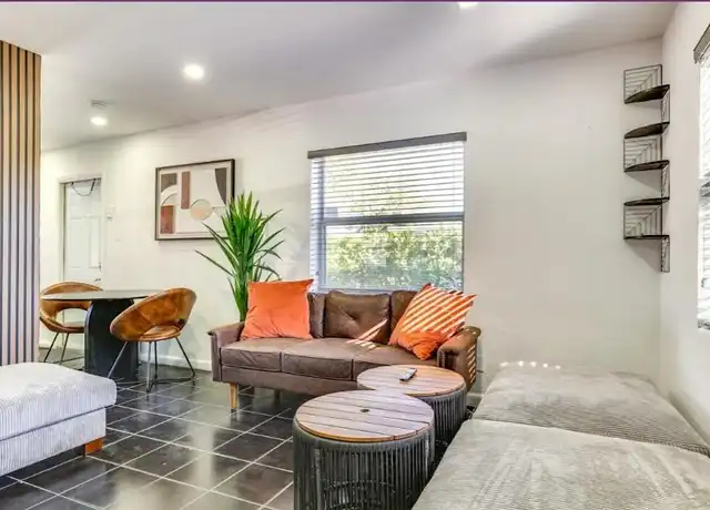 Property at 433 NW 22nd Ave, Fort Lauderdale, FL, 33311, 2 beds, 1 bath, [object Object]