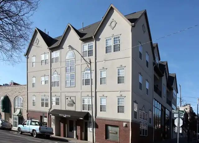 Property at 125 N Washington St Unit 09, Bloomington, IN, 47404, 2 beds, 1.5 baths, [object Object]