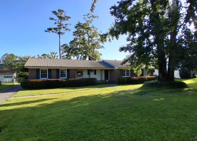 Property at 102 Starmount Dr, Valdosta, GA, 31605, 3 beds, 2 baths, [object Object]