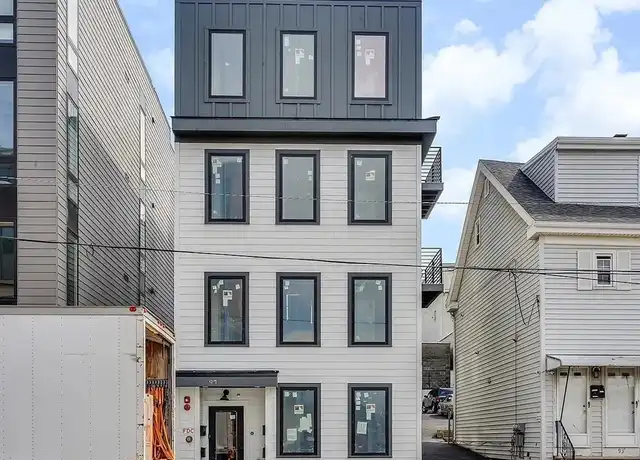 Property at 97 Condor St Unit 3, Boston, MA, 02128, 2 beds, 1.5 baths, [object Object]