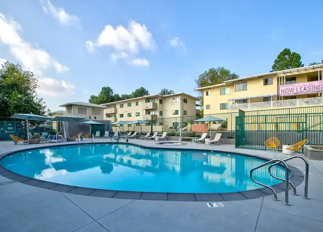 Property at Chase Knolls - 13401 Riverside Dr, Sherman Oaks, CA, 91423, 1 bed, 1 bath, [object Object]