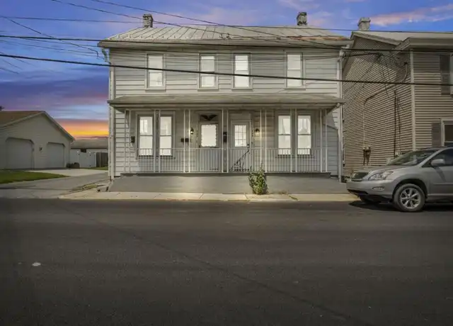 Property at 345 W Penn St, Carlisle, PA, 17013, 3 beds, 1 bath, [object Object]