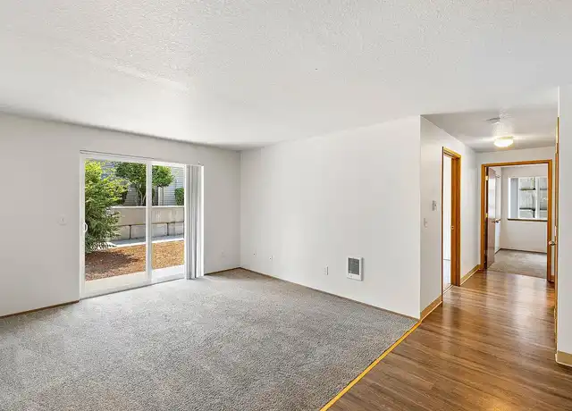 Property at Deer Creek Crossing - Deercreek CT, Salem, OR, 1-2 bed, 1-2 bath, [object Object]