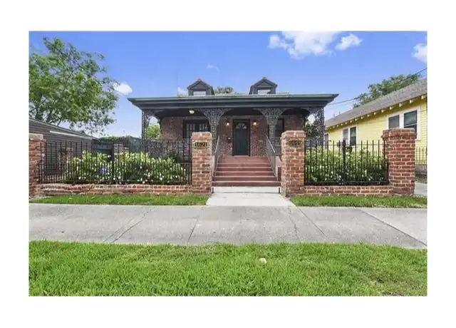 Property at 1621 Burdette St Unit 1621, New Orleans, LA, 70118, 2 beds, 1 bath, [object Object]