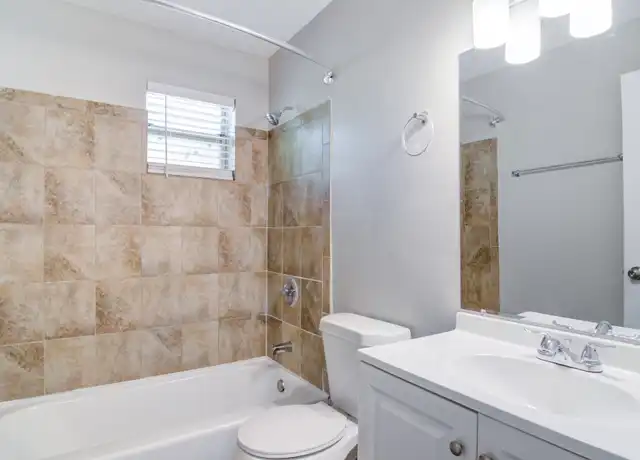 Property at Westside Court Apartments - 2113 Defoors Ferry Rd NW, Atlanta, GA, 30318, 2 beds, 1 bath, [object Object]