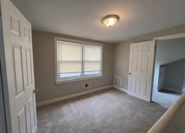 Property at 630 Wilson Pl, Frederick, MD, 21702, 5 beds, 2 baths, [object Object]