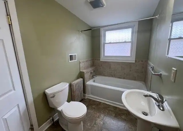 Property at 630 Wilson Pl, Frederick, MD, 21702, 5 beds, 2 baths, [object Object]