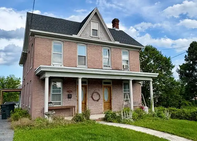Property at 109 Sunnyside Ave, Waynesboro, PA, 17268, 4 beds, 2 baths, [object Object]