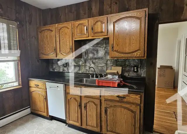 Property at 5 Aldie St Unit 1, Allston, MA, 02134, 4 beds, 1 bath, [object Object]