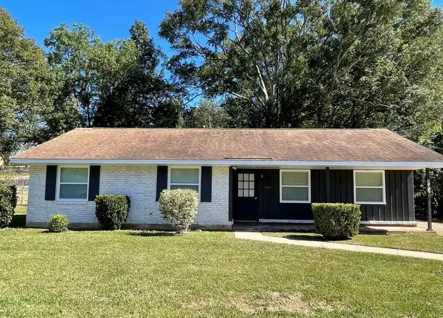 Property at 501 Avondale Rd, Montgomery, AL, 36109, 3 beds, 2 baths, [object Object]