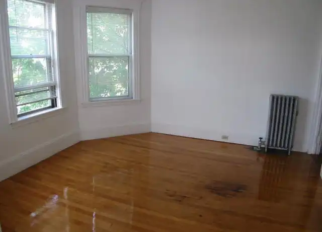 Property at 10 Pleasant St, Cambridge, MA, 02139, 4 beds, 1 bath, [object Object]