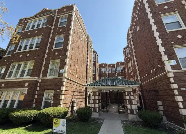 Property at 2111 Grove Ave Unit 210, Berwyn, IL, 60402, 1 bed, 1 bath, [object Object]