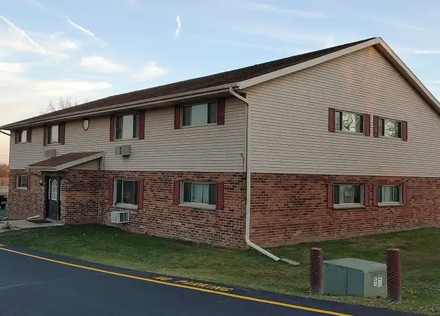 Property at 317 South St, Johnson Creek, WI, 53038, 2 beds, 1 bath, [object Object]