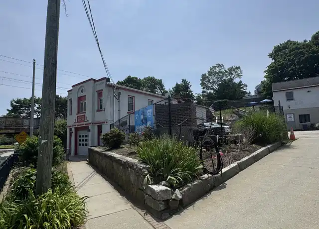 Property at 245 Shaw St, New London, CT, 06320, 1 bed, 1 bath, [object Object]