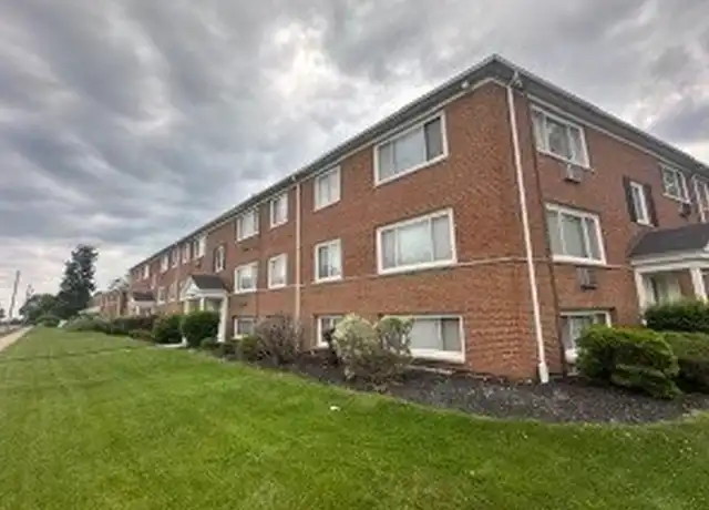 Property at 2789 Noble Rd Unit 1, Cleveland Heights, OH, 44121, 1 bed, 1 bath, [object Object]