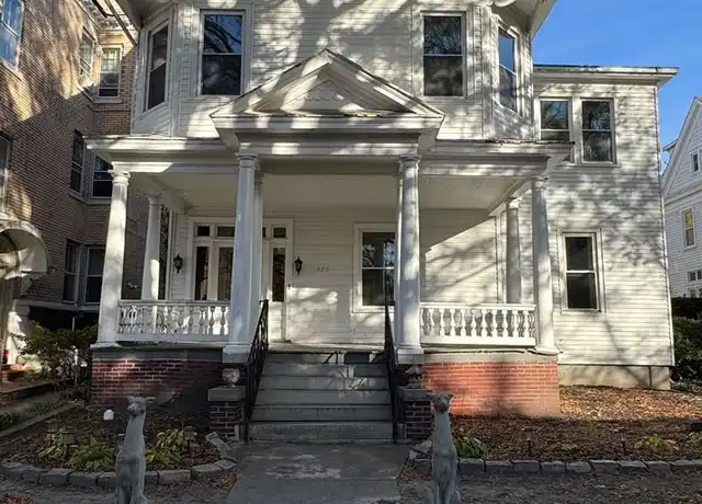 Property at 325 Dinwiddie St #3, Portsmouth, VA, 23704, 2 beds, 1 bath, [object Object]