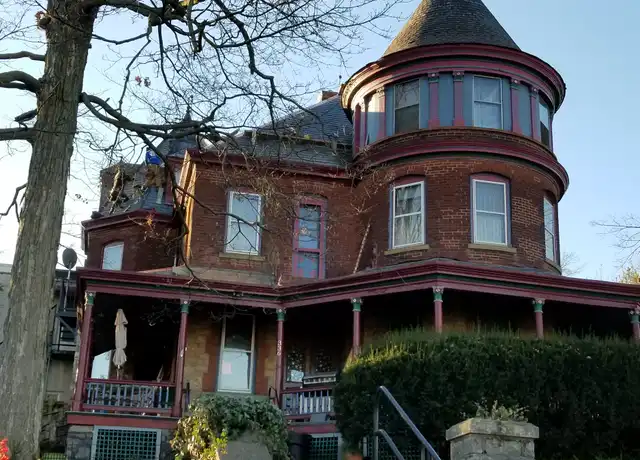 Property at 336 N 10th St, Easton, PA, 18042, 1 bed, 1 bath, [object Object]