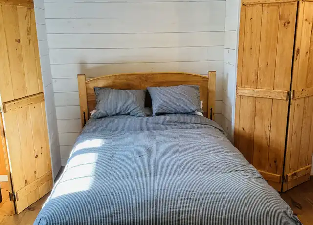 Property at 147 College St N Unit 4, Poultney, VT, 05764, 1 bed, 1 bath, [object Object]