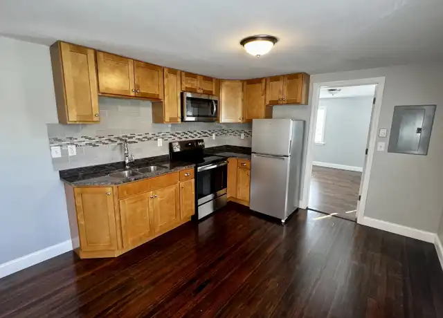 Property at 749 S Main St Unit B, Middletown, CT, 06457, 1 bed, 1 bath, [object Object]