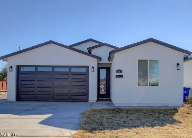 Property at 114 S 3rd St, Avondale, AZ, 85323, 4 beds, 3.5 baths, [object Object]