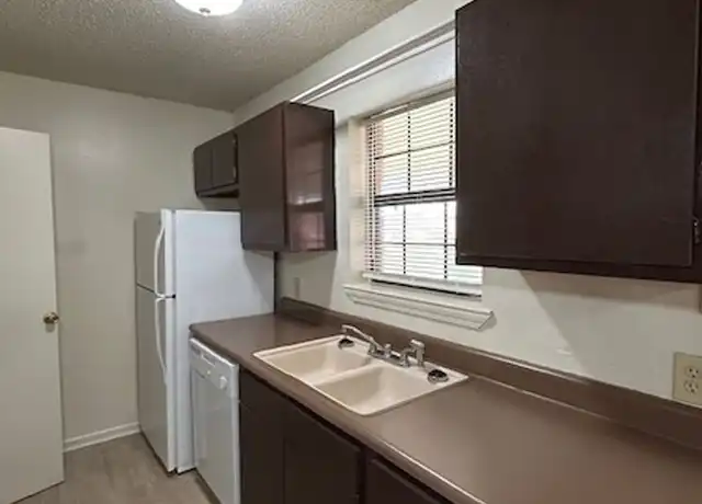 Property at 1518 Delplaza Dr Unit 1518B-3, Baton Rouge, LA, 70815, 2 beds, 2 baths, [object Object]
