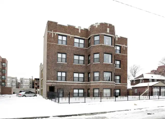 Property at 6818 S Oglesby Ave Unit 2W, Chicago, IL, 60649, 2 beds, 2 baths, [object Object]