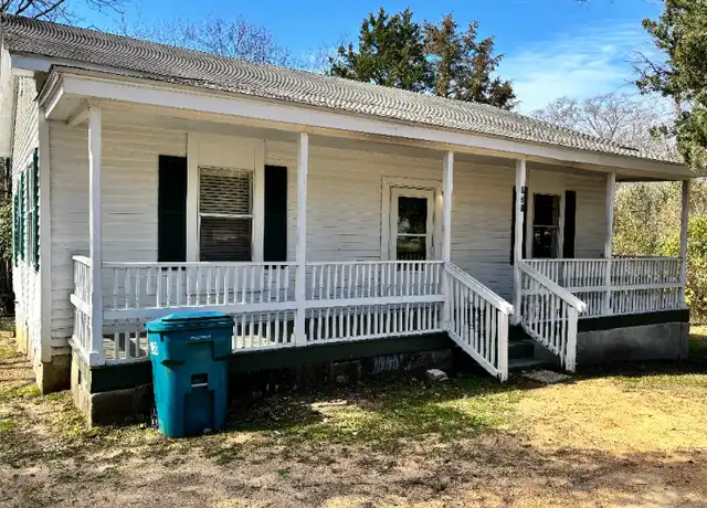 Property at 123 Edwards St SE, Milledgeville, GA, 31061, 3 beds, 1 bath, [object Object]