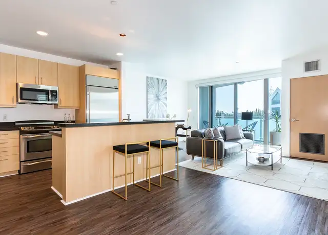 Photo of 8601 Wilshire Blvd, Beverly Hills, CA 90211