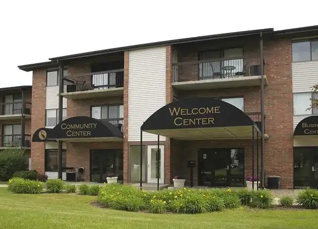 Property at Chandana Pointe - 1600 Pointe Dr, Valparaiso, IN, 46383, 1-2 bed, 1-2 bath, [object Object]