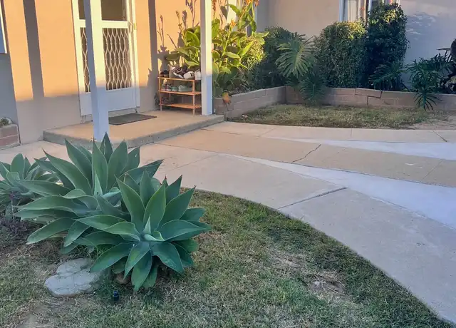 Property at 823 Congress St, Costa Mesa, CA, 92627, 3 beds, 1 bath, [object Object]