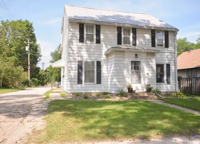 Property at 117 12th Ave NW Unit 4, Rochester, MN, 55901, 1 bed, 1 bath, [object Object]