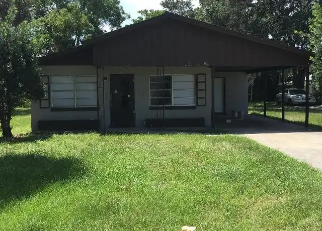 Property at 1407 W 14th St, Sanford, FL, 32771, 5 beds, 3 baths, [object Object]