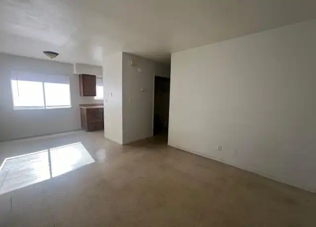 Property at 1830 S Garden St Unit 4, Visalia, CA, 93277, 2 beds, 1 bath, [object Object]
