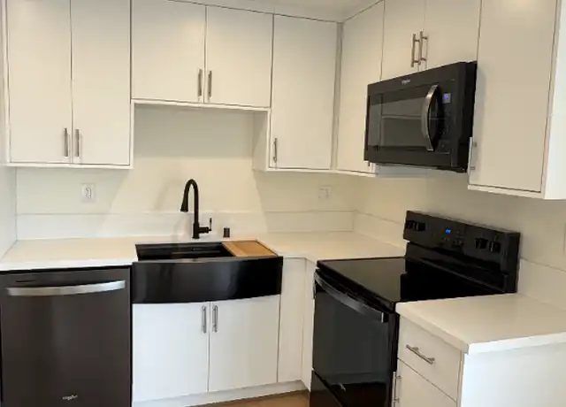 Property at 2414 S Barrington Ave Unit 210, Los Angeles, CA, 90064, 0 beds, 1 bath, [object Object]