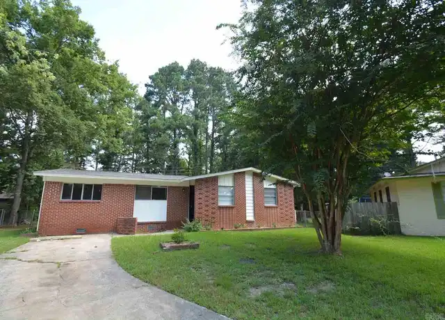 Property at 6 Wynne Cir, Little Rock, AR, 72204, 4 beds, 1.5 baths, [object Object]