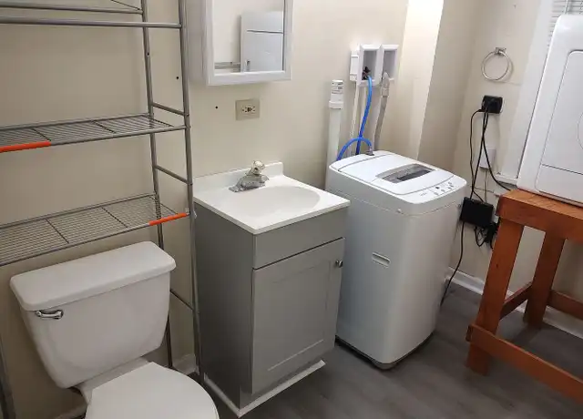 Property at 235 E Locust St Unit 2, Mechanicsburg, PA, 17055, 1 bed, 1 bath, [object Object]