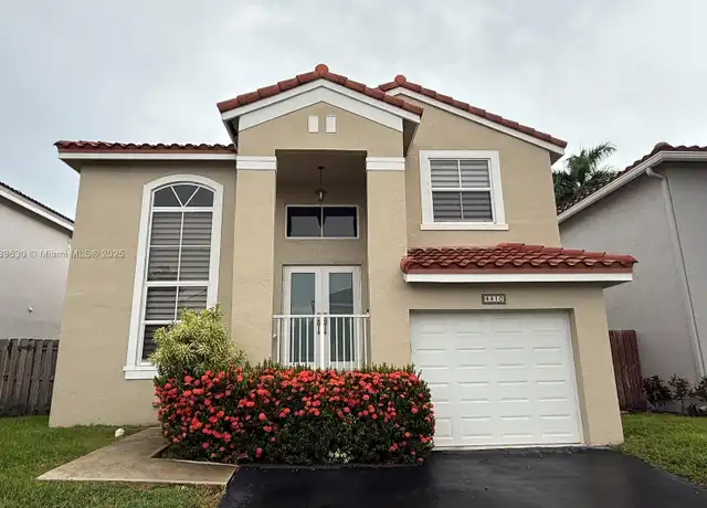 Property at 4410 SW 82nd Way Unit 4410, Davie, FL, 33328, 3 beds, 2.5 baths, [object Object]