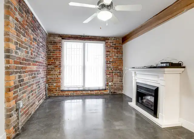 Property at 1321 E Main St Unit C01, Richmond, VA, 23219, 1 bed, 1 bath, [object Object]