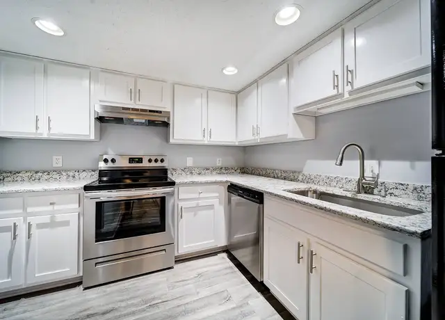 Photo of 1914 Generation Dr, Raleigh, NC 27612