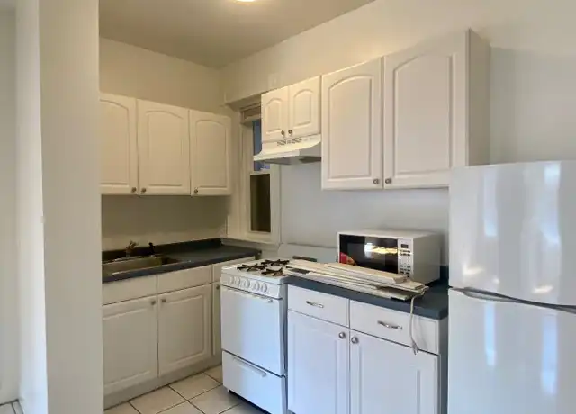 Property at 1290 Commonwealth Ave, Boston, MA, 02134, 2 beds, 1 bath, [object Object]