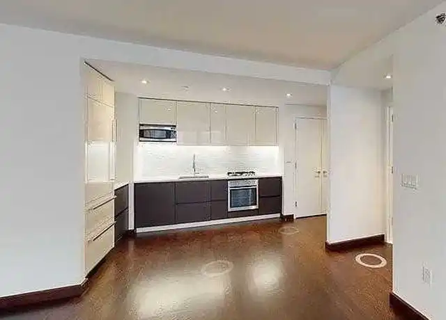 Property at 138 E 12th St Unit 8I, New York, NY, 10003, 1 bed, 1 bath, [object Object]