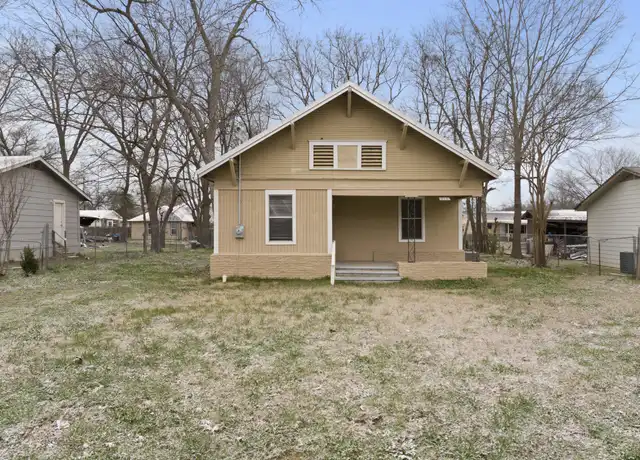 Property at 315 Elm St, Pittsburg, TX, 75686, 3 beds, 1 bath, [object Object]