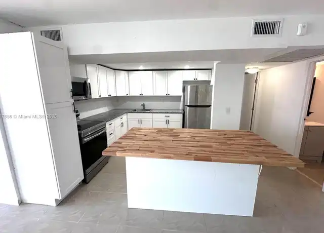 Property at 2001 Atlantic Shores Blvd, Hallandale Beach, FL, 33009, 2 beds, 2 baths, [object Object]