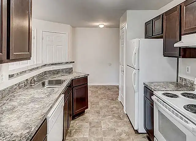 Property at Windsor Crossing - 3000 Victory Ln, Hillcrest Heights, MD, 20746, 2-3 beds, 1-2 bath, [object Object]