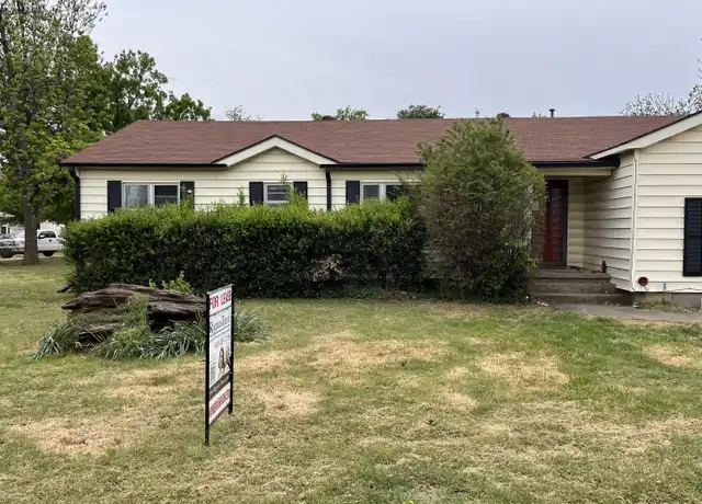 Property at 42 E 11th St, Edmond, OK, 73034, 4 beds, 2 baths, [object Object]