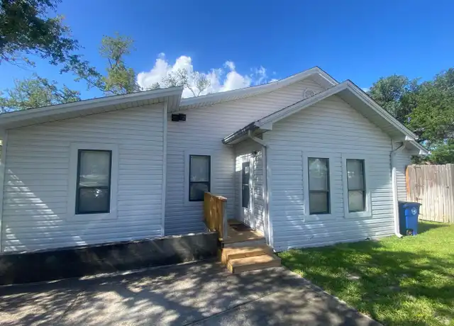 Property at 504 E 4th St, Panama City, FL, 32401, 2 beds, 2 baths, [object Object]