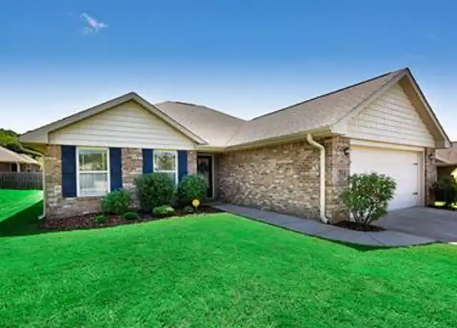 Property at 314 Saddlegate Dr NW, Huntsville, AL, 35806, 3 beds, 2 baths, [object Object]